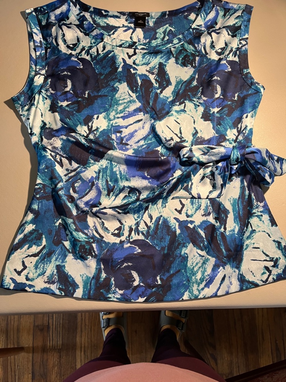 Ann Taylor Blue & White Floral Tie-Detail Sleeveless Tank